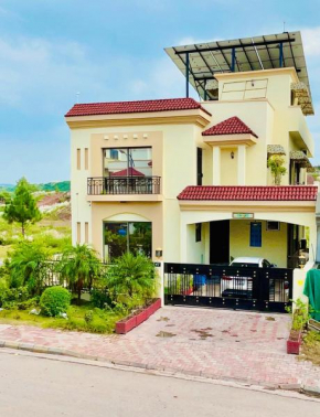 Cheerful 1 Bedroom Spacious Apartment With Rooftop Open View